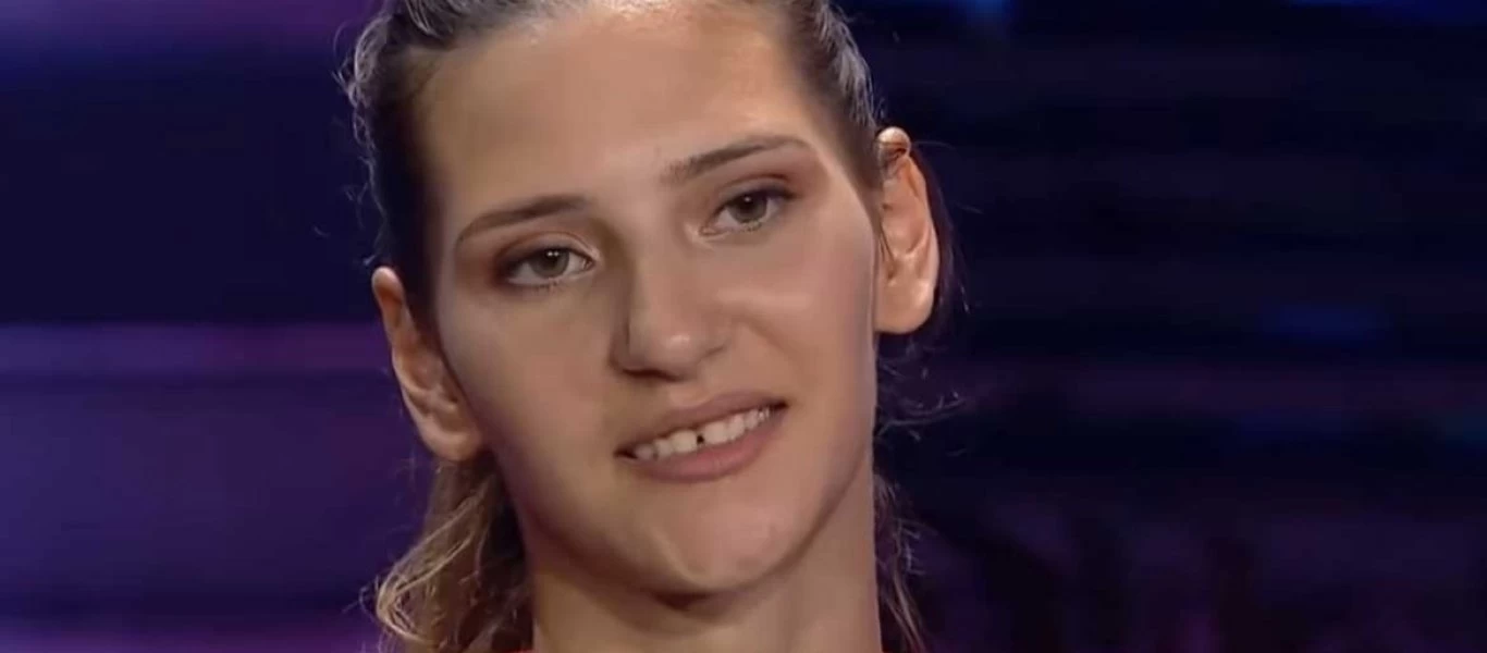 GNTM 2: Η αδερφή της Μαρίας σχολιάζει την κόντρα της με την Κάτια (βίντεο)